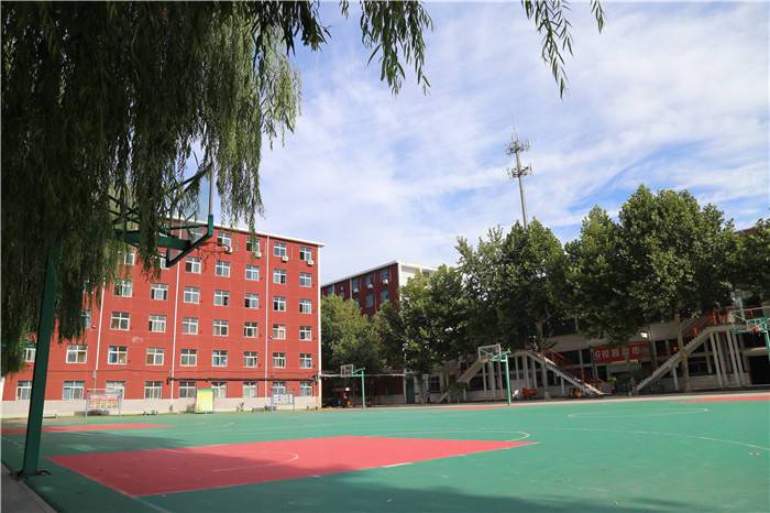 学校操场